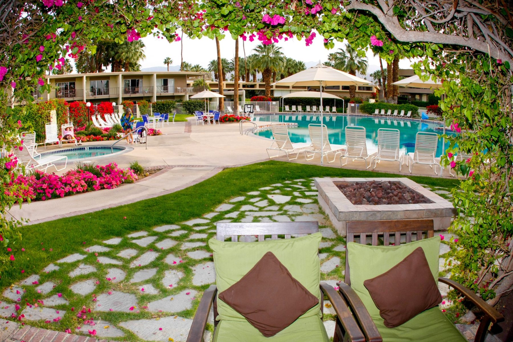 Patio lounge and fire pit